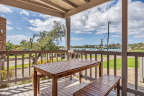 Wapengo Street 5, Unit 3